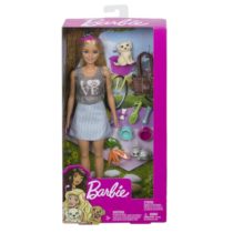 Papușa Barbie și animalele de companie