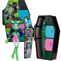 Set de joc Monster High Neon Frigh „Ghoulia Yelps și Secrete din șifonier”