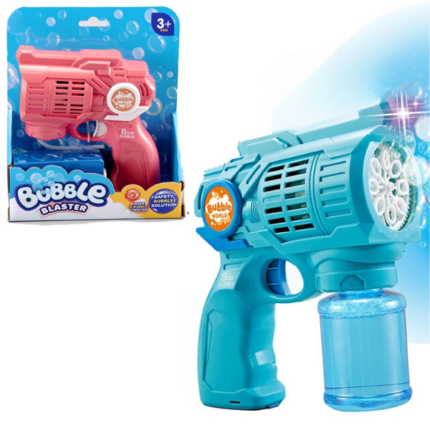 Suflantă cu bule „Pistol spațial” Baloanele de săpun  este o distracție excelentă pentru copii și adulți, precum și un timp activ și foarte distractiv petrecut împreuna.Un simplu joc simplu te poate încărca de energie pozitivă. Puteți descoperi o mulțime de jocuri sau pur și simplu să urmăriți mișcarea baloanelor de săpun colorate.Suflanta cu bule „Pistol spațial” este alimentata de 4 baterii AA și include un borcănel cu soluție pentru bule de 100 ml.