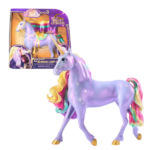 Set de joacă ,,Academia Unicornilor: Unicornul Wildstar» Descoperă-ți destinul cu Wildstar Lumină de Curcubeu de la Academia Unicorn! Inspirat de serialul animat NETFLIX și de seria de cărți de succes, acest unicorn interactiv de 27,9 cm răspunde la atingere cu lumini curcubeu, efecte sonore și cântece din serial.Caracteristici: 	Interactivitate: Cu marcaje luminoase de Magia luminii, coamă și coadă curcubeu, copiii pot recrea momentul magic al legăturii cu Wildstar. 	Reacții la atingere: Mângâie-i fața, atinge-i cornul și trage-i frâiele pentru a observa cum reacționează. 	Crearea legăturii: Pe măsură ce câștigi încrederea lui Wildstar, luminile albe strălucesc mai tare, transformându-se în curcubeu. Ține-i fața pentru a completa legătura și ascultă-l sărbătorind cu melodia generică din serial.Detalii suplimentare: 	Poziționează-o pe Sophia (păpușă vândută separat) și călărește spre aventură. 	Extinde-ți universul Academia Unicorn cu păpuși și unicorni (fiecare se vinde separat). 	Ideal pentru copiii care iubesc unicornii, jucăriile cu cai, jocurile de casă de păpuși și jucăriile de pluș.Acest set necesită 2 baterii AA și include melodii în Engleză, Franceză și Spaniolă. Trăiește o experiență extraordinară cu Wildstar Lumină de Curcubeu!