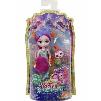 Papusa Enchantimals «Maura Mermaid» Встречайте Enchantimals - компанию очаровательных девочек, имеющих особую связь со своими лучшими друзьями-зверюшками. У куклы Русалочки Мауры, 15,2 см в высоту, из серии "Королевичи" Enchantimals есть маленькая подруга - рыбка Глайд. Они - не разлей вода и даже похожи! Малыши будет в восторге от Русалочки Мауры с ее длинными волнистыми волосами, съемным хвостом и сказочными плавниками.Чтобы игра была королевской, кукла носит корону и одета в юбку, которую можно снимать. Так похожи между собой, Маура и Глайд вдохновляют детей мечтать, особенно о веселых заплывах в королевской бухте. Дети с восторгом будут разыгрывать сценки между этими лучшими друзьями!Цвета и аксессуары могут отличаться. Куклы не могут стоять без поддержки.