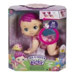 Пупс «BABY BUTTERFLY» My Garden Baby Кукла любит хихикать и ползать! Просто коснитесь ее крыльев, чтобы увидеть, как она двигается, издает 20 детских звуков, с ней можно часами играть в интерактивном режиме. Она воркует, хихикает и бормочет. Когда она ползает, ее крылья тоже хлопают! Также в комплект входит милая божья коровка на колесиках, чтобы кукла My Garden Baby™ могла следовать за своим другом-животным или ползать рядом с ним. Рожденная с очаровательными крыльями, бабочкой на голове и сладким ароматом жасмина, My Garden Baby™ просто хочет, чтобы о ней заботились. Сердца будут трепетать над этим любопытным детенышем бабочки! Цвета и украшения могут отличаться.В комплекте 	1 кукла, 1 комбинезон и 1 фигурка божьей коровкиХарактеристики 	Для детей от 2-х летВНИМАНИЕ! Для работы требуются батарейки: 3 х АА