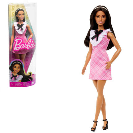Păpușa Barbie "Fashionista cu părul negru și rochie cu carouri”