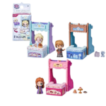Figurine Colecționabile «Frozen» în ass. Pătrundeți în lumea magiei și a aventurilor cu figurinele Disney Frozen Twirlabouts! În filmul de animație "Frozen 2", eroii pornesc într-o călătorie plină de aventuri, iar acum vă puteți aduna personajele preferate sub formă de păpuși miniaturale cu funcții uimitoare. Fiecare păpușă are un comutator special care schimbă expresia feței atunci când este rotit, făcând jocul și mai interesant și dinamic!Adunați toți eroii și creați propriile voastre aventuri cu Regina Anna, Regina Elsa, Kristoff, Locotenentul Matthias, Olaf și Sven. Aceste seturi miniaturale pot fi conectate în două moduri: sub formă de magazine, transformându-le într-o piață, sau sub formă de sanie, creând un tren pentru povești amuzante.Caracteristici ale figurinei: 	Păpuși miniaturale cu expresie facială schimbătoare. 	Seria include personaje din "Frozen 2". 	Seturile de joc pot fi conectate pentru a crea diferite scene. 	Fiecare figură se vinde separat.Pentru copii de la 3 ani în sus. Pătrundeți în lumea Frozen și bucurați-vă de aventuri nesfârșite cu eroii voștri preferați!