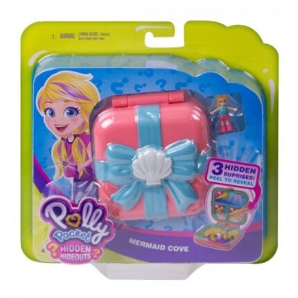 Polly Pocket "Секретные местечки" (в асс.) С виду это обычная подарочная коробочка с бантом, но если открыть ее, открывается целый волшебный мир Polly Pocket с множеством сюрпризов. На верхней части коробки вы найдете красивый яркий бумажный фон, который можно снимать. Заглянув под бумагу, вы будете приятно удивлены найдя там три разных секретные места, а также три аксессуара-сюрприза (подсказка: два из них можно одеть на куклу). Например, в одном наборе можно найти розовый аксессуар, а в другом - фиолетовый.Благодаря специальной технологии мини-кукла Полли и ее друзья могут легко прикрепляться где-угодно в коробочке. Просто прилепите наклейку к любому месту и разместите там куклу. Набор "Секретные местечки" Polly Pocket настолько компактный, что его можно брать куда-угодно и когда-угодно, и создавать новые незабываемые приключения. Каждый комплект включает три секретные места, три аксессуара, одну микро-куклу и один лист с наклейками. Выберите свой любимый набор из ассортимента: Бухта Русалок, Сад Единорогов, Радужный водопад, Полянка Принцесс и другие. Каждый продается отдельно и при наличии. Цвета и декорации могут отличаться от изображенных на упаковке.