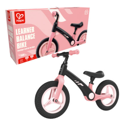 Детский беговел «Learner Balance Bike», розовый Начните свое первое «взрослое» приключение с этим замечательным беговелом! Оснащён амортизирующим резиновым сиденьем, а также регулируемым рулем и сиденьем, которые можно настроить в зависимости от роста вашего ребёнка.Особенности: 	Обучение езде: Идеальный беговел для детей, помогающий научиться держать равновесие. 	Растет вместе с ребёнком: Регулируемый руль (от 510 мм до 560 мм) и сиденье (от 340 мм до 420 мм) позволяют использовать беговел длительное время. 	Амортизирующее сиденье: Резиновое сиденье поглощает удары и неровности во время езды, обеспечивая комфорт. 	Безопасное управление: Ограничитель руля облегчает управление для младших детей. 	Шины без проколов: Прочные полиуретановые шины, устойчивые к проколам и не царапающие полы. 	Развитие навыков: Способствует развитию равновесия, координации и чувства направления. 	Социальные навыки: Отличный способ стимулировать общение и социальные навыки в компании друзей. 	Здоровый образ жизни: Помогает укреплять мышцы и способствует активному и здоровому образу жизни.Рекомендации по использованию:Настройте высоту руля и сиденья, затем помогите ребёнку сесть на беговел. Позвольте ему найти равновесие, и вперёд — к новым приключениям! Не забывайте о правилах безопасности.Предупреждение:Опасность удушения — мелкие детали и шарики. Не подходит для детей младше 3 лет. Требуется сборка взрослыми. Удалите упаковочные материалы перед использованием. Сохраняйте всю информацию для дальнейшего использования.