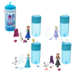 Snow Color Reveal Set Surpriză  Disney Frozen , 4 modele O experiență distractivă de unboxing cu micile păpuși Disney Frozen!Fanii vor adora aceste păpuși Snow Color Reveal, dar ce personaj vor primi? Fiecare păpușă rămâne un mister până când i se adaugă apă, activând compoziția zăpezii și dezvăluind caracterul acesteia. Pentru și mai multă distracție, setul vine cu cinci surprize suplimentare: un prieten drăguț și încă 4 accesorii, inclusiv o pelerină și un inel pentru bebeluși!Tubul se va umple cu apă, activând compoziția asemănătoare zăpezii. Păpușa mică se va plasa înăuntru pentru a dezvălui în mod magic personajul!Capacul ambalajului se transformă într-un accesoriu de păr!
