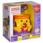 Fisher-Price Oala Magica (rus.) Caracteristici:-Este o jucarie care il invata pe copil forme si numere.-Acest borcan de biscuiti, cu fata zambitoare, are o deschizatura magica care detecteaza mana copilului sau formele de biscuiti si canta melodii de fiecare data cand deasupra borcanului este asezat ceva.-Are 2 moduri: modul invatare si modul muzica.-In functie de ce mod este selectat, daca copilul aseaza forma corecta prin deschizatura corecta, va auzi numele formei sau numarul inscris pe forma.-Jucaria include 5 forme, borcanul magic de prajituri si capacul.-Jucaria canta si vorbeste in limba romana.-Dimensiuni ambalaj: 27 x 28 x 28 cm.-Varsta recomandata: 6 luni +.[embed]https://www.youtube.com/watch?v=xZwDU8-Db_E[/embed]