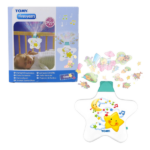Steluța «Vise dulci» – Albă, Tomy Steluța "Vise dulci" de la Tomy este ajutorul perfect pentru ca bebelușul dumneavoastră să adoarmă liniștit, admirând imagini plăcute și ascultând cântece de leagăn. 	Multifuncțională: Produsul poate fi prins de pătuț sau utilizat separat. 	Oprire automată: Steluța se oprește automat după cinci sau zece minute, permițând bebelușului să adoarmă în liniște.Steluța creează o atmosferă plăcută și ajută copilul să se cufunde în somn liniștit.