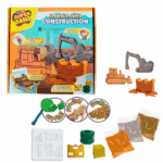 Set cinetic «Șantier din nisip strălucitor» Setul de joacă Play Toys "Șantier din nisip strălucitor" le oferă copiilor posibilitatea de a crea un mini-șantier propriu folosind nisip ușor de modelat și strălucitor, în culori vibrante. Setul include forme cu tematică de construcție, precum buldozere și cărămizi, pentru a stimula creativitatea și jocul practic. Nisipul moale este ușor de modelat, oferind o experiență senzorială captivantă.Caracteristici: 	Nisip strălucitor în culori vibrante, ușor de modelat. 	Forme cu tematică de construcție: buldozere, cărămizi etc. 	Compoziție sigură și non-toxică, potrivită pentru copii de peste 3 ani. 	Stimulează joaca senzorială, creativitatea și dezvoltarea motricității fine. 	Fără gluten și testat pentru siguranța copiilor."Șantier din nisip strălucitor" este setul ideal pentru micii constructori și jocuri imaginative.