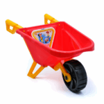 Roabă pentru copii „Profi”, roșie Roabă pentru copii „Profi” este cel mai bun cadou.Avantaje: 	Mânere confortabile. 	Roată mare și lată pentru o mișcare ușoară. 	Stand pentru durabilitate. 	Toate colțurile și suprafețele sunt prelucrate cu atenție. 	O jucărie pentru joacă în aer liber și în interior. 	Roata se rotește fără zgomot excesiv. 	Culoare vibrantă și bogată 	Jocurile cu roaba dezvoltă abilitățile motorii, coordonarea și concentrarea.Toate jucăriile TM „Maximus” sunt fabricate din plastic certificat de înaltă calitate și coloranți alimentari siguri.