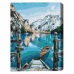 Pictură pe numere 30*40 сm (fără cutie) – Barcă lângă lac Setul include: 	pânză de bumbac cu o diagramă numerotată a imaginii, pe o ramă de lemn 	 3 perii de diferite grosimi 	 vopsele acrilice numerotate 	 monturi pentru fixare pe perete