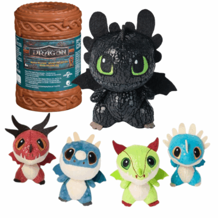 Mini-dragon de pluș în cutie surpriză „Cum să îți dresezi dragonul” (as.) Descoperă aventurile cu acești dragoni de pluș mini din universul „Cum să îți dresezi dragonul” de la DreamWorks! Fiecare cutie misterioasă conține un dragon surpriză. Deschide și vezi cine te așteaptă!Fiecare jucărie are 7,5 cm înălțime și este realizată din pluș moale, cu detalii uimitoare: solzi strălucitori, gheare și aripi din fetru, ochi brodați și cozi lungi care îi ajută să stea în picioare. Perfecți pentru joacă sau colecționare!Oferă bucuria surprizei unui copil sau fan al filmului și adună toți dragonii!Caracteristici: 	Cutie surpriză  – modelul nu se poate alege 	Înălțime: 7,5 cm 	5 modele diferite de colecționat 	Pluș moale, detalii brodate și design autentic 	Potrivit pentru copii de la 4 ani în sus 	Se curăță doar la suprafață