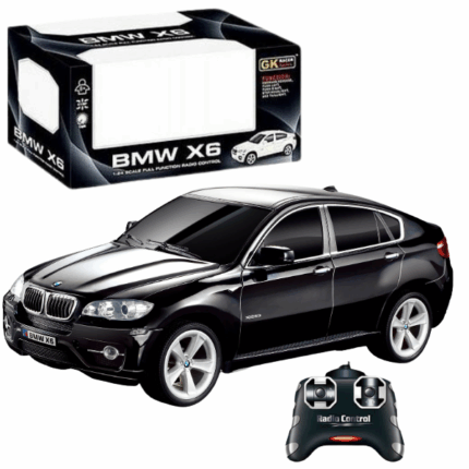 BMW X6 1:24 на пульте управления, 3 цвета Радиоуправляемый BMW X6 - это потрясающий автомобиль, отличающийся высокими показателями проходимости трассы, проложенной на пересеченной местности. Машинка на радиоуправлении станет отличным подарком для юного любителя гонок. Доступен в 3 цветах.В комплекте: 	машинка 	пульт управленияМашинки на радиоуправлении являются одними из первых игрушек, которые показывают ребенку, что некоторые вещи зависят только от него. Это становится своеобразной подготовкой к принятию решений в жизни и развивает такие качества: 	мелкая моторика; 	логика; 	быстрое принятие решений; 	умение брать на себя ответственность; 	концентрация и внимательность.Реальная игрушка, которую можно подержать в руках, отлично заменяет компьютерные игры и виртуальную реальность. Дети открыты всему новому, поэтому прогулка на свежем воздухе с любимой игрушкой пойдет только на пользу.