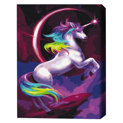 Pictură pe numere 30×40 сm (fără cutie) – Unicorn din poveste, în culori de curcubeu Setul include: 	pânză de bumbac cu o diagramă numerotată a imaginii, pe o ramă de lemn 	 3 perii de diferite grosimi 	 vopsele acrilice numerotate 	 monturi pentru fixare pe perete