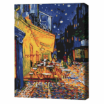 Pictură pe numere 30*40 сm (fără cutie) – Cafeneaua de noapte din Arles – Vincent van Gogh Setul include: 	pânză de bumbac cu o diagramă numerotată a imaginii, pe o ramă de lemn 	 3 perii de diferite grosimi 	 vopsele acrilice numerotate 	 monturi pentru fixare pe perete