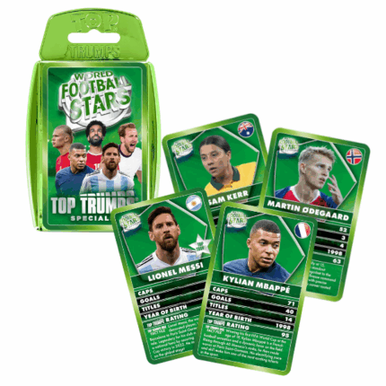 Настольная игра Top Trumps Specials «World Football Stars» Погрузитесь в захватывающий мир футбола с коллекционной настольной игрой Top Trumps Specials "World Football Stars"! В набор входят карты с известными футболистами, такими как Лионель Месси, Килиан Мбаппе, Сэм Керр и Мартин Эдегор. Каждая карта содержит подробные статистические данные: количество матчей, голов, титулов, год рождения и рейтинг Top Trumps — всё, чтобы оценить навыки и достижения игроков.Правила просты и увлекательны: игроки получают карты и по очереди выбирают лучший показатель своей верхней карты. Побеждает тот, у кого значение больше, и забирает карты раунда. Цель — собрать все карты и стать победителем.Удобный пластиковый футляр позволяет взять игру с собой куда угодно — на отдых, в дорогу или в гости. Игра подходит детям от 6 лет и взрослым, не ограничена по количеству участников и гарантирует часы увлекательного досуга.