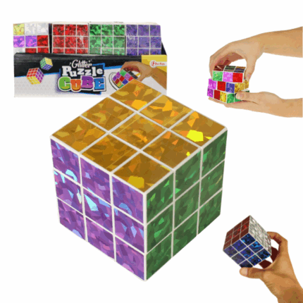 Cub Rubik cu glitter O alegere ideală pentru iubitorii de puzzle-uri, jucării anti-stres și jocuri logice!Cubul Rubik 3x3 cu efect glitter metalizat nu este doar o jucărie clasică de inteligență, ci și un accesoriu atrăgător. Fiecare dintre cele 6 fețe conține 9 pătrățele de aceeași culoare.Caracteristici: 	Alunecare îmbunătățită, viteză mare de rotire și stabilitate excelentă 	Sistem de rotire cu piesă centrală circulară pentru o rezolvare mai rapidă 	Ajută la dezvoltarea gândirii spațiale, memoriei și concentrării 	Potrivit pentru copii de la 3 ani, adulților le reduce stresul, iar seniorilor le menține mintea activă 	Fabricat din plastic de calitate, non-toxic 	Ambalaj: folie transparentă