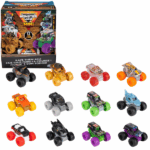 Mini monster truck „Monster Jam” 1:87, în as. Intră în ritmul nebunesc Monster Jam cu un mini monster truck la scară 1:87! Deși este mic, acest camion este o explozie de acțiune și detalii: 	Detalii realiste: caroserie turnată, grafică colorată, design autentic Monster Jam 	Packaging surpriză: nu știi ce model ai primit – ai șansa la ediții unice aurii sau translucide 	Joacă palpitantă: scalează obstacole, lovește și coliziunează – acțiune în miniatură, dar intensă 	Pentru colecționari: colecționează modele precum Grave Digger, Max‑D, Megalodon, El Toro Loco și altele (pentru colecție separată) 	Recomandat +3 ani: ideal pentru copii care adoră cursele Monster Jam, dar atrage și pasionații de miniaturi realisteAdaugă o doză de adrenalină în camera copilului tău sau în colecția ta – model mic, impact mare!