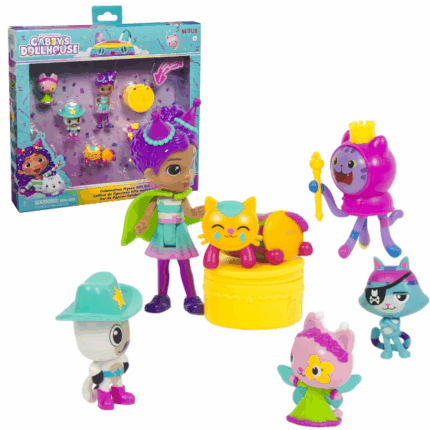 Set de mini-figurine: Colecția de sărbătoare, seria „Gabby’s Dollhouse” Intră în lumea magică a Gabby’s Dollhouse cu setul cadou "Colecția de sărbătoare"! Acesta conține 6 figurine: Gabby și cele mai îndrăgite pisicuțe – Pandy Paws, DJ Catnip, Catrat, Pillow Cat și Kitty Fairy. În interiorul cutiei tematice „Livrarea din căsuță” se ascunde o pelerină festivă-surpriză.Caracteristici ale setului: 	Permite recrearea scenelor din serial și inventarea de aventuri proprii 	Tematica de sărbătoare adaugă un plus de magie jocului 	Cod QR inclus pentru a debloca o recompensă exclusivă în aplicația Gabby’s Dollhouse (iOS/Android) 	Dezvoltă imaginația și joaca de rol prin povești și împletirea accesoriilor 	Recomandat copiilor peste 3 aniConstruiește-ți universul Gabby’s Dollhouse cu seturi precum bucătărie, cameră muzicală, mansarda Party Room cu mini skate-park, piscină cu temă marină și alte accesorii minunate