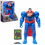 Figurină Superman «Metal Force”, 30 cm Pătrundeți în universul DC cu remarcabila figurină Superman Metal Force de 30 cm! Echipat cu o armură metalică impresionantă, acest Superman devine o combinație perfectă între jucărie și obiect colecționabil. 	Dimensiune: un impresionante 30 cm, mult mai mare decât figurinele standard, ideal pentru expunere sau joc . 	Armură Metal Force: finisaje metalice bogate ce accentuează forța emblematică a eroului. 	11 puncte de articulație: pentru poziționări dinamice și recrearea scenariilor pline de acțiune. 	Card colecționar: include un card metalic cu ilustrație și detalii biografice, perfect pentru colecția ta . 	Recomandare vârstă: potrivit copiilor de peste 4 ani — combină joaca cu expunerea într-un mod unic.Figurina Metal Force Superman reprezintă cadoul ideal pentru fanii DC, fiind o piesă de colecție ce inspiră jocuri pline de aventură și eroism.